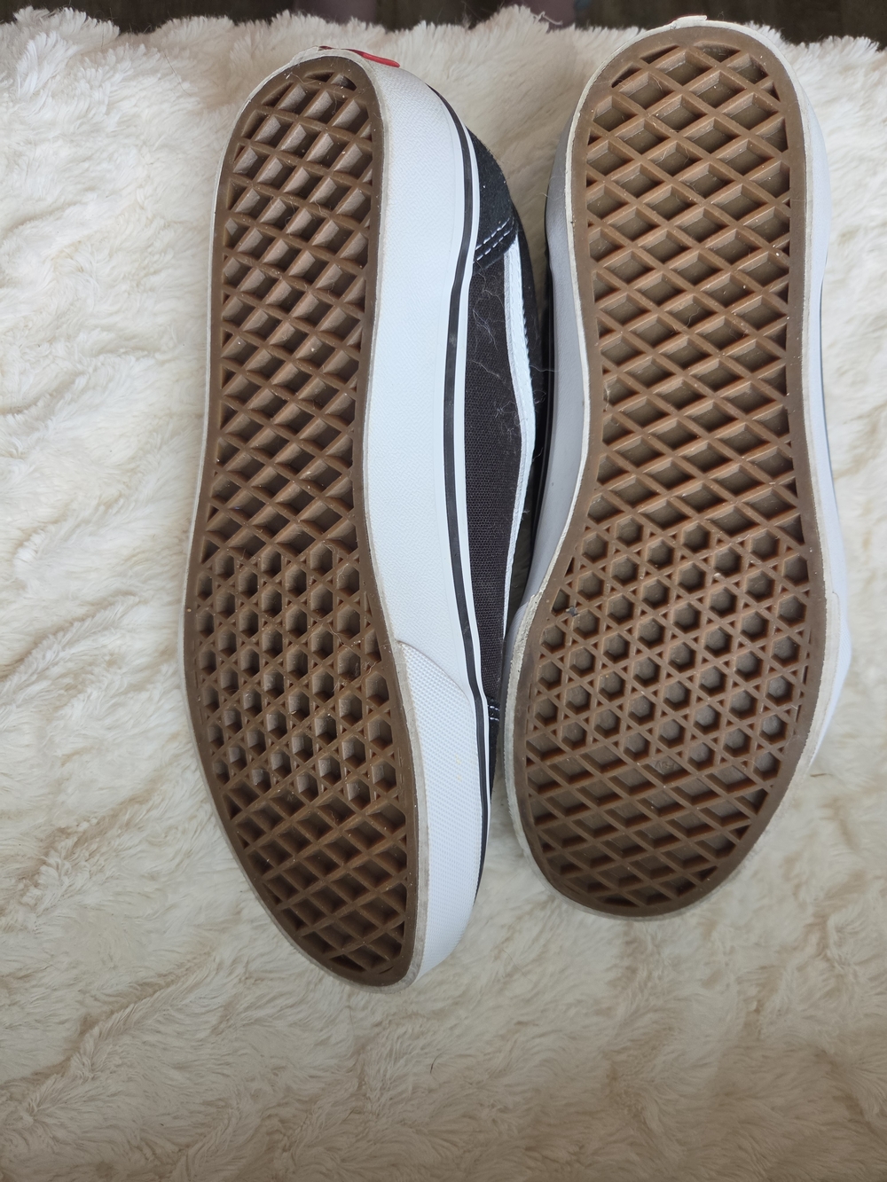 Vans Black and White Low-Top Skate Shoes - Picture 6 of 6